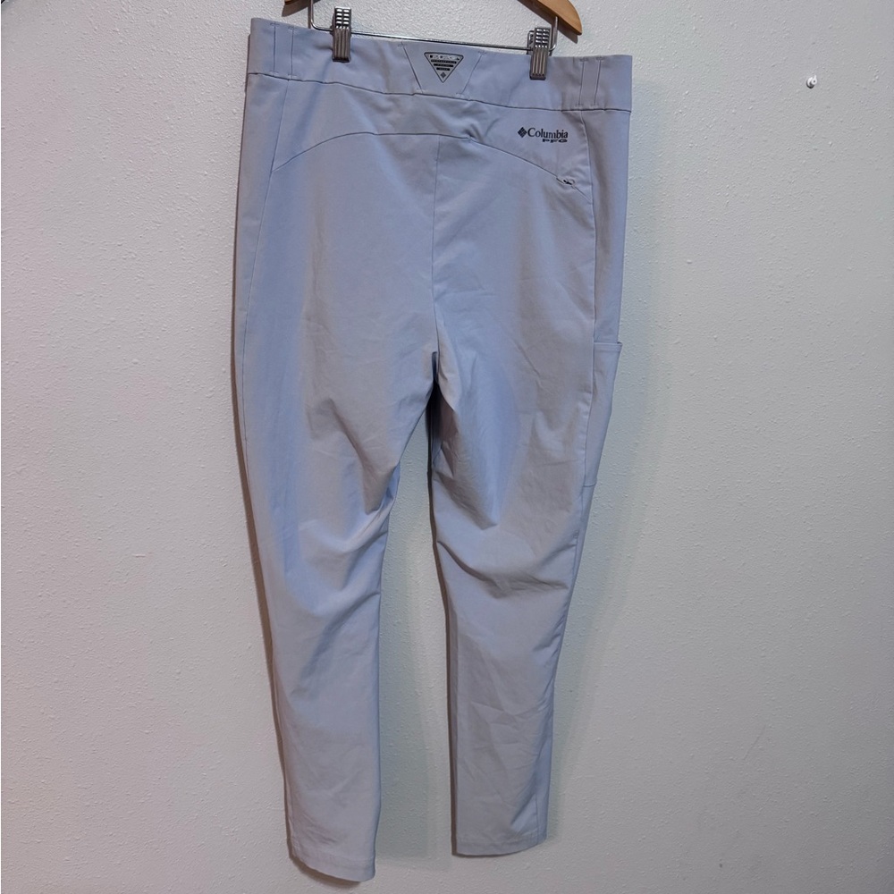 Columbia PFG Performance fishing Gear Pants Nylon Women’s size 12 length 27